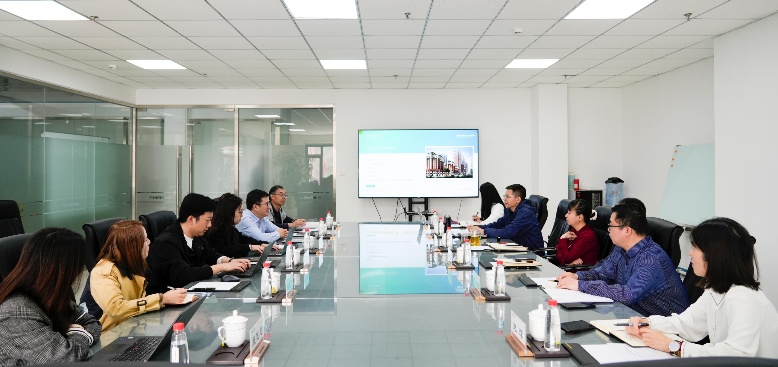 金房能源 金房能源